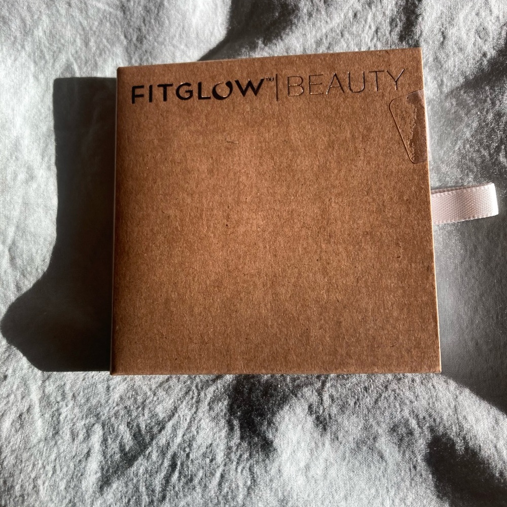 Fitglow Beauty Multi-Use Powder- NEW - Picture 3 of 3
